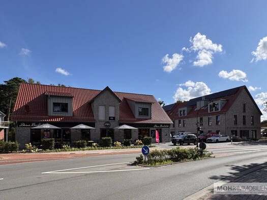 Mehrfamilienhaus zur Miete - Erstbezug 1.100 € 4 Zimmer 115 m² 10 m² Grundstück frei ab sofort Bahnhofstraße 1A Sandkrug I Hatten / Sandkrug 26209