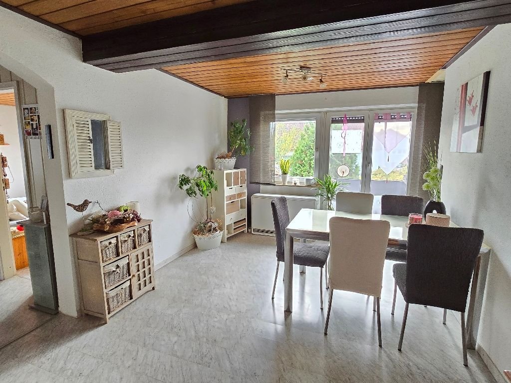 Wohnung zum Kauf 340.000 € 5 Zimmer 94 m²<br/>Wohnfläche 2.<br/>Geschoss Herdweg Böblingen 71032