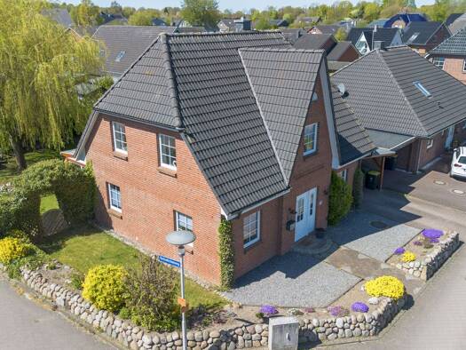 Einfamilienhaus zum Kauf 428.000 € 4 Zimmer 132 m² 515 m² Grundstück Schleswig 24837