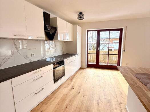 Wohnung zum Kauf 250.000 € 2 Zimmer 60 m² Traunreut Traunreut 83301