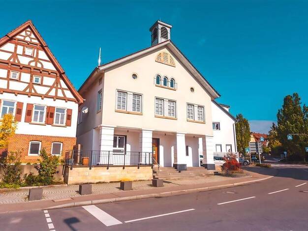 Mehrfamilienhaus zum Kauf 1.900.000 € 13 Zimmer 466,6 m² Aich Aichtal 72631