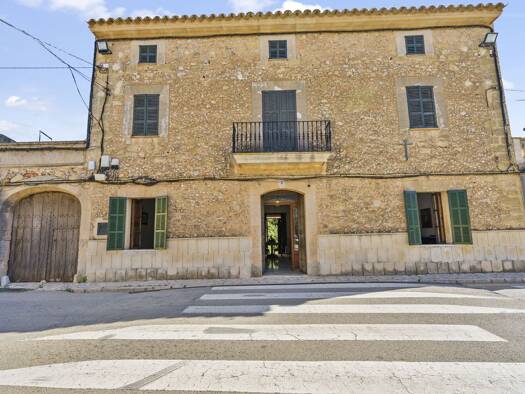 Reihenmittelhaus zum Kauf 749.000 € 8 Zimmer 226 m² 249 m² Grundstück Biniali 07143