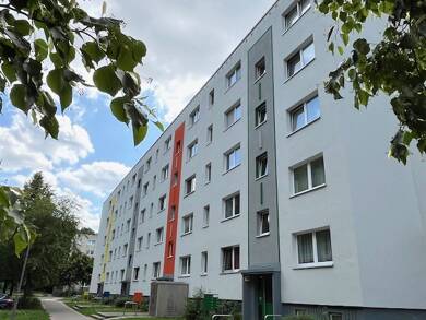 Wohnung zur Miete 650 € 5 Zimmer 104 m² 4. Geschoss frei ab 01.10.2025 Ziolkowskistraße 52 Mueßer Holz Schwerin 19063