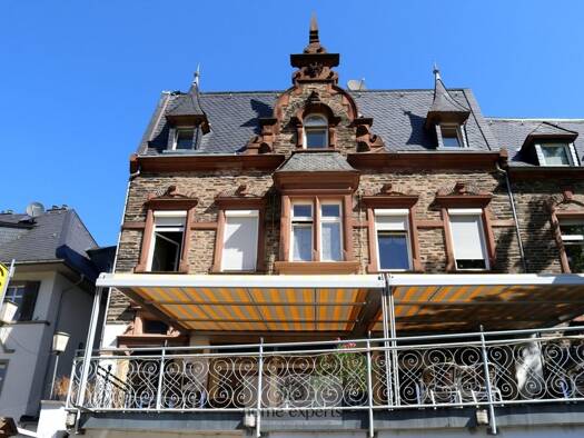 Haus zum Kauf 589.000 € 9 Zimmer 201 m² 895 m² Grundstück Traben Traben-Trarbach 56841
