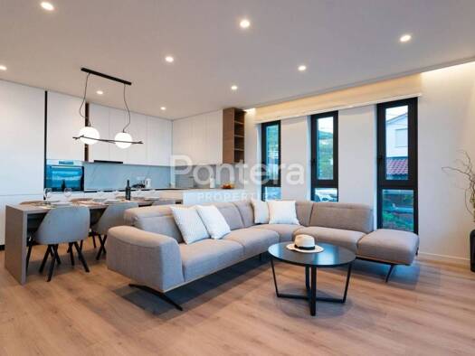 Wohnung zur Miete 2.800 € 3 Zimmer 139 m² EG Opatija - Centar, Opatija Opatija