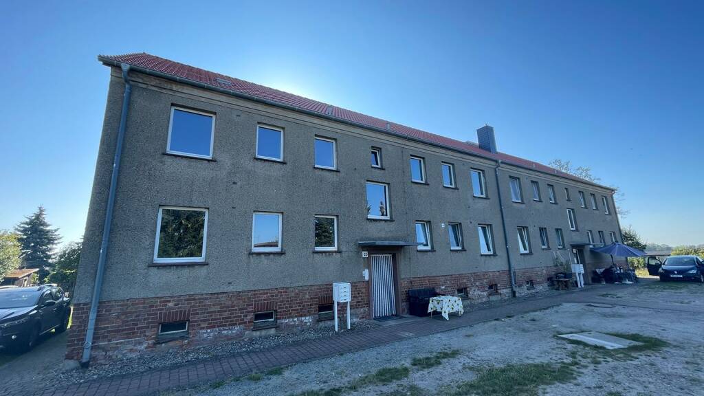 Mehrfamilienhaus zum Kauf als Kapitalanlage geeignet 189.000 € 466,4 m² 5.437 m² Grundstück Muggerkuhl Berge 19348