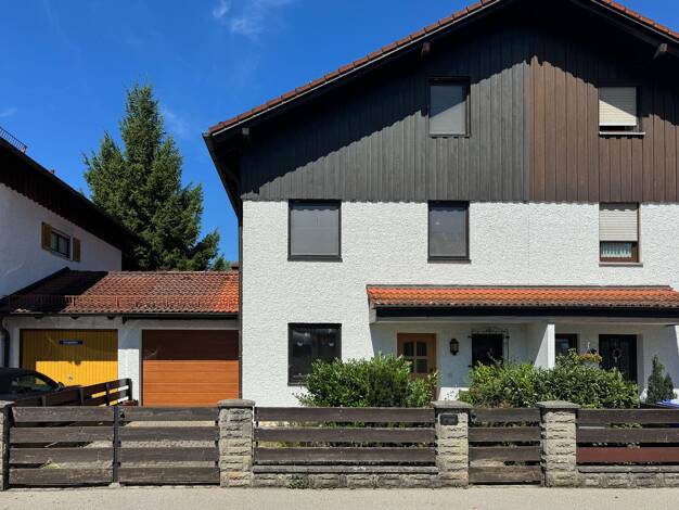 Haus zum Kauf 459.000 € 6 Zimmer 147,2 m² 223 m² Grundstück Burghausen 84489