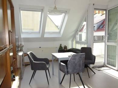 Wohnung zum Kauf 189.500 € 2 Zimmer 49,8 m² Dachgeschoss, 2. Geschoss Sersheim 74372