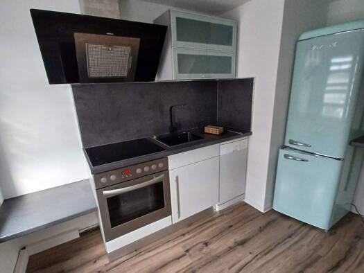 Wohnung zur Miete 430 € 3 Zimmer 71,1 m² 2. Geschoss Döhnerstr. 1 Marienthal Zwickau 08060
