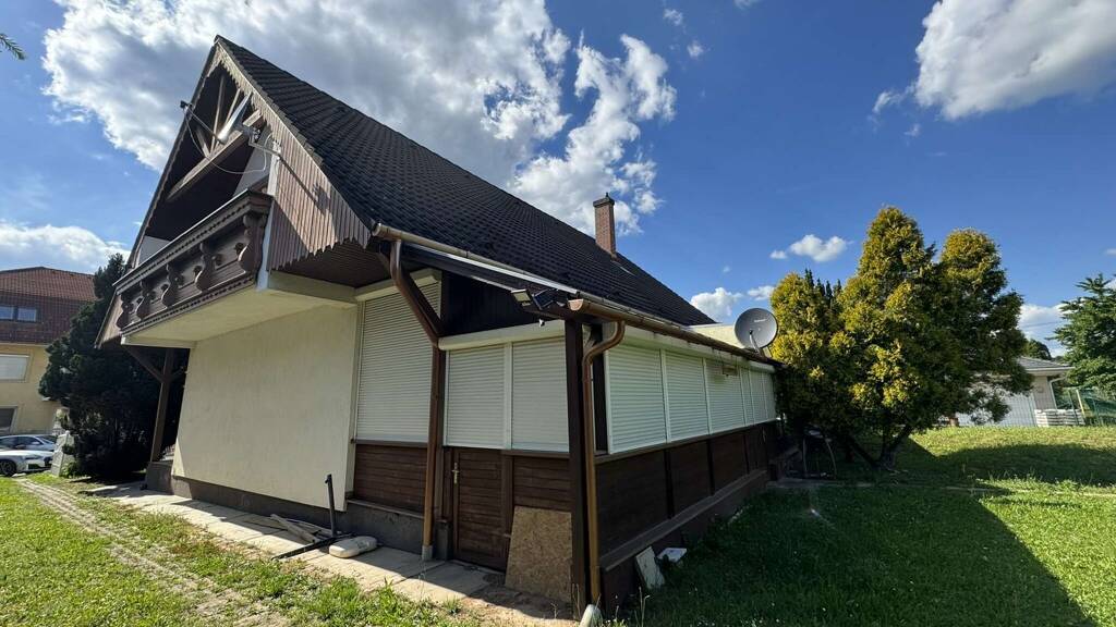 Einfamilienhaus zur Miete 1.100 € 6 Zimmer 243 m² 838 m² Grundstück Hévíz 8380