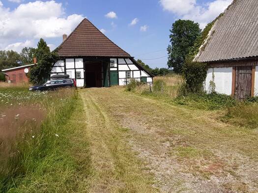 Bauernhaus zum Kauf provisionsfrei 200.000 € 6 Zimmer 120 m² 3.200 m² Grundstück Bernstorf-Ausbau Bernstorf 23936