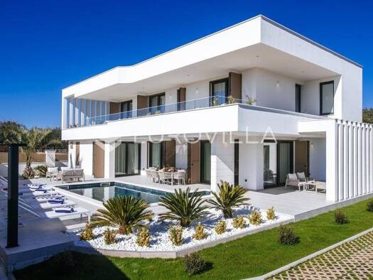 Haus zum Kauf 2.800.000 € 3 Zimmer 344 m² Bibinje Bibinje 23205