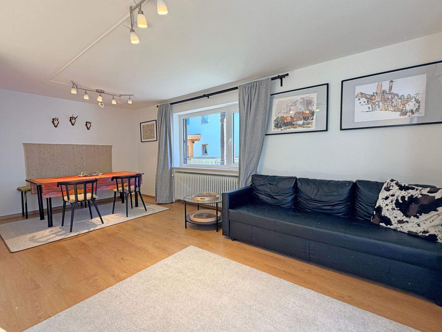 Immobilie in Mittenwald - Doppelhaushälfte mit vier Wohneinheiten in zentraler Lage von Mittenwald - Bild 1