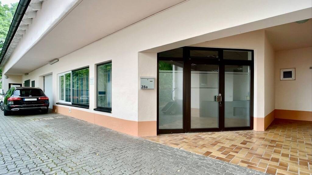 Haus zum Kauf 1.148.000 € 11 Zimmer 424 m² 714 m² Grundstück frei ab sofort Ingolstadt 85051