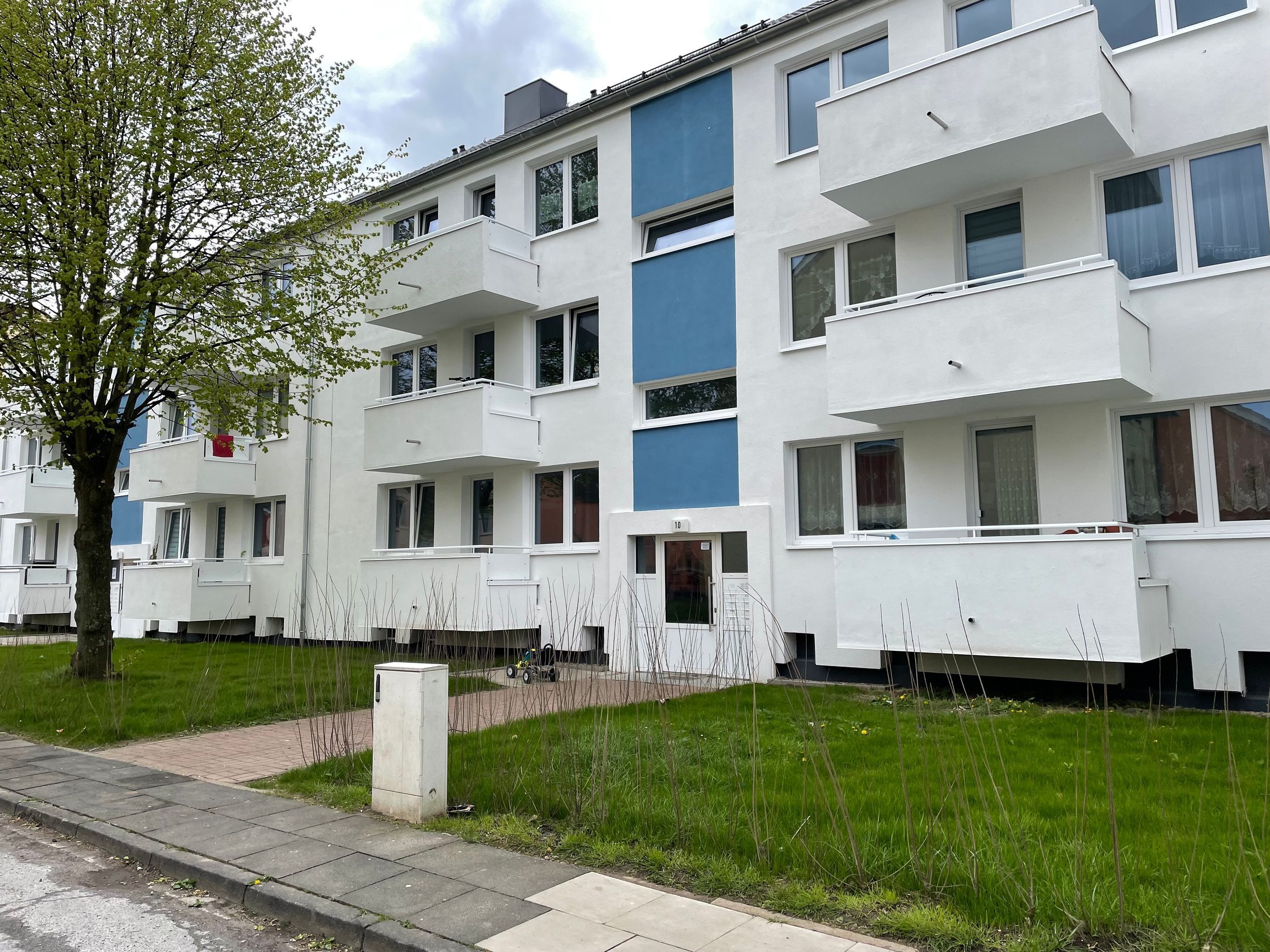 Wohnung zur Miete 570 € 3 Zimmer 74,1 m²<br/>Wohnfläche 2.<br/>Geschoss ab sofort<br/>Verfügbarkeit Herzogstr 8 Besenkamp Enger 32130