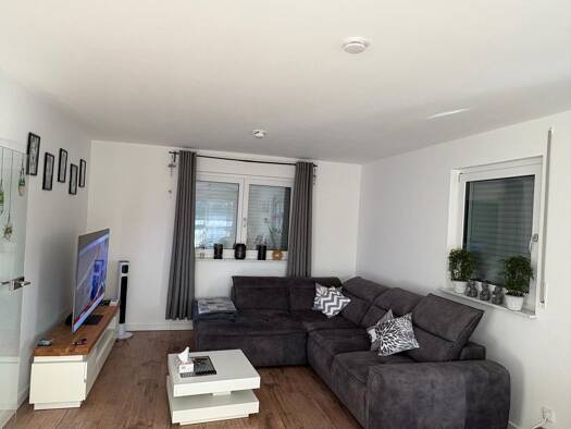 Einfamilienhaus zur Miete 1.950 € 4 Zimmer 130 m² 400 m² Grundstück frei ab 01.05.2026 Windecken Nidderau 61130