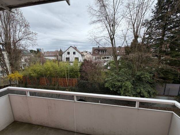 Wohnung zur Miete 895 € 2 Zimmer 54,5 m² 2. Geschoss frei ab 22.04.2026 Darmstädter Landstr. 219 Sachsenhausen Frankfurt am Main 60598