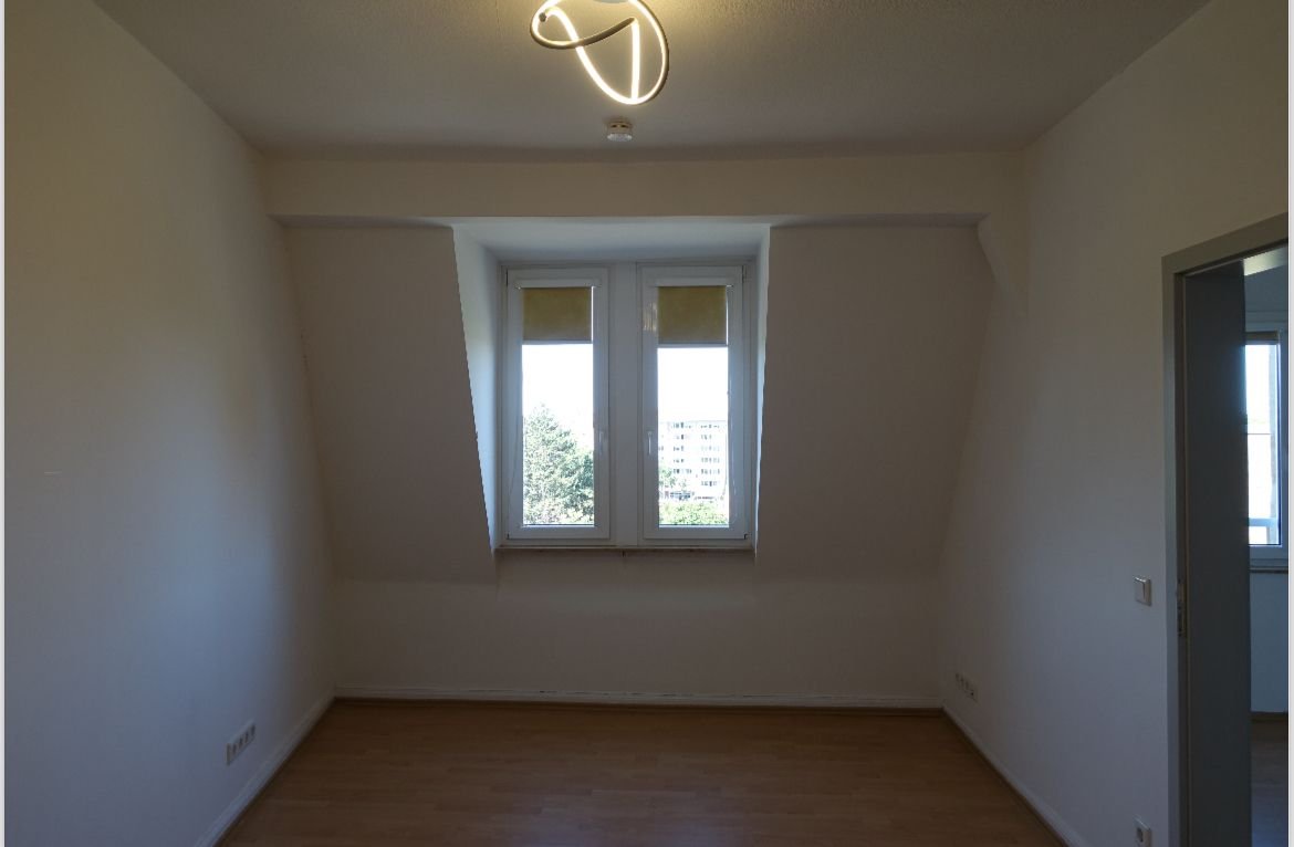 Wohnung zum Kauf 139.900 € 3 Zimmer 57 m²<br/>Wohnfläche 4.<br/>Geschoss Glockenhof Nürnberg 90461