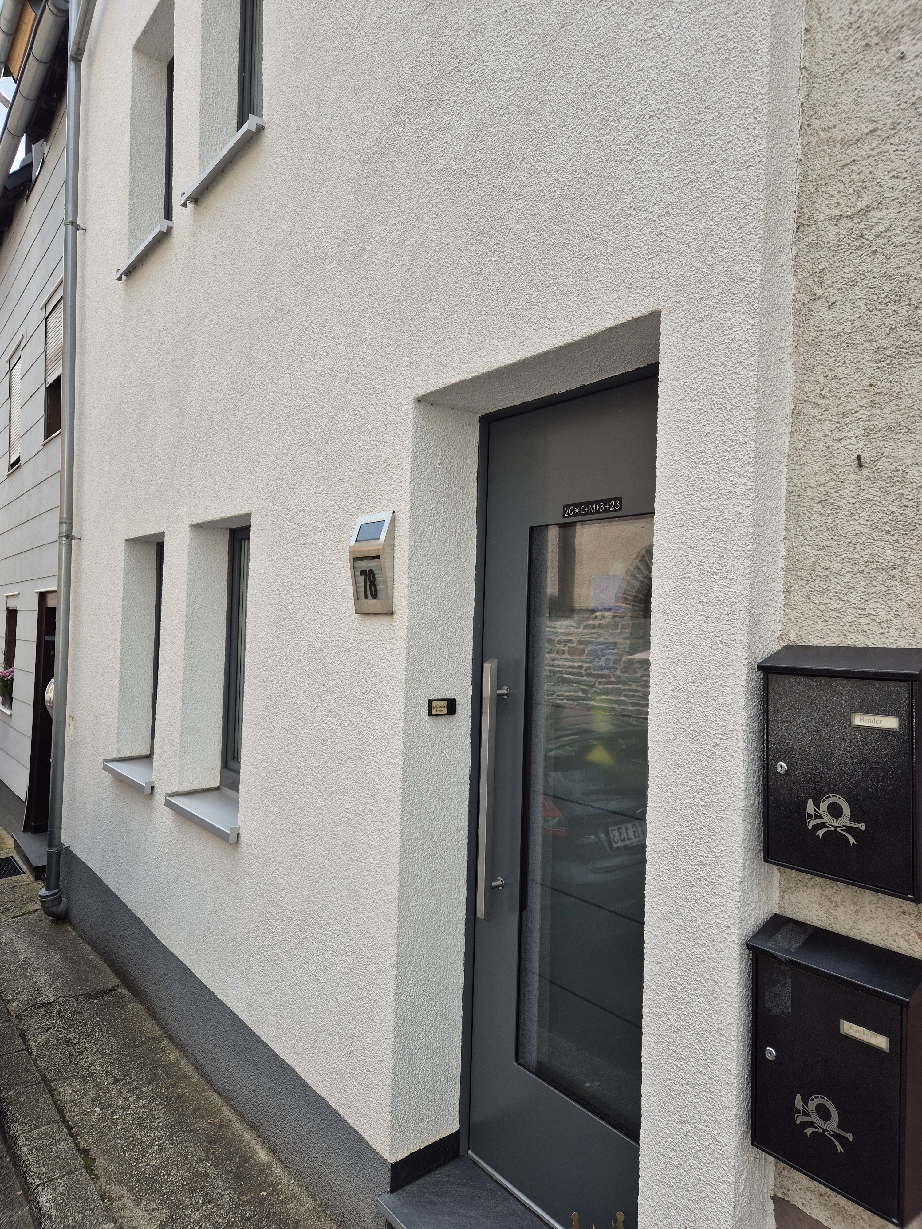 Einfamilienhaus zum Kauf provisionsfrei 130.000 € 5 Zimmer 85 m²<br/>Wohnfläche ab sofort<br/>Verfügbarkeit Enkirch Enkirch 56850