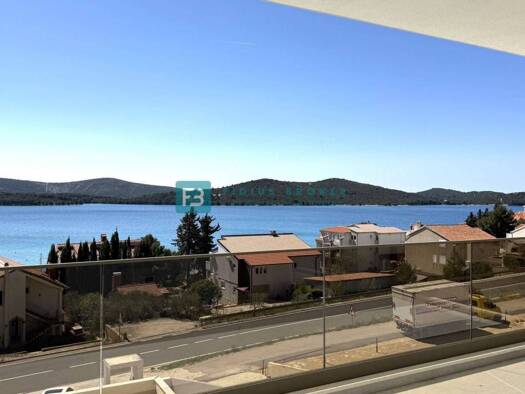 Haus zum Kauf 1.600.000 € 7 Zimmer 304 m² Zaboric, Sibenik - Okolica Sibenik