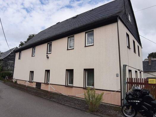 Einfamilienhaus zum Kauf 49.500 € 11 Zimmer 160 m² 850 m² Grundstück frei ab sofort Gartenstraße 5 Bärenwalde Crinitzberg 08147