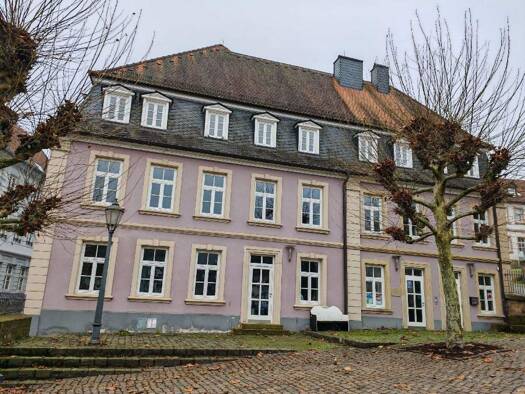 Haus zum Kauf provisionsfrei 14 Zimmer 364 m² 200 m² Grundstück Marktplatz 4 Kusel 66869