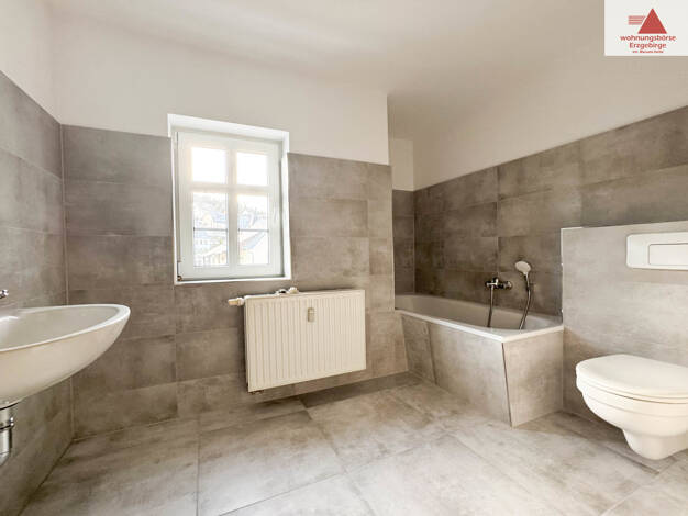 Wohnung zur Miete 750 € 5 Zimmer 120 m² 2. Geschoss Auerbacher Str. 14 Gornsdorf 09390