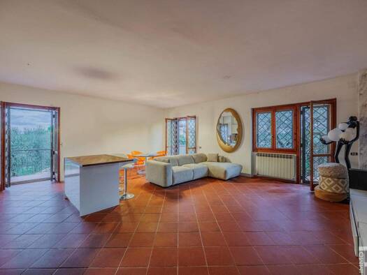 Haus zum Kauf 780.000 € 4 Zimmer 300 m² 2.000 m² Grundstück frei ab sofort San Casciano in Val di Pesa