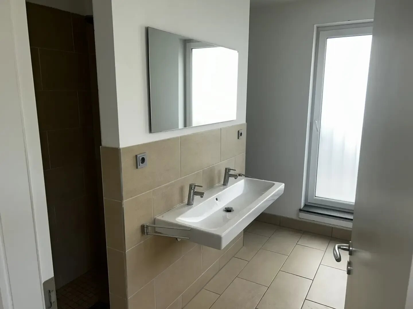 Wohnung zum Kauf provisionsfrei 178.200 € 3 Zimmer 99 m²<br/>Wohnfläche ab sofort<br/>Verfügbarkeit Kaiserswerther Straße Golzheim Düsseldorf 40476