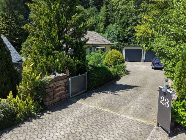 Einfamilienhaus zum Kauf 414.500 € 6 Zimmer 183,4 m² 1.104 m² Grundstück Lindenstraße 23 Schonach im Schwarzwald 78136