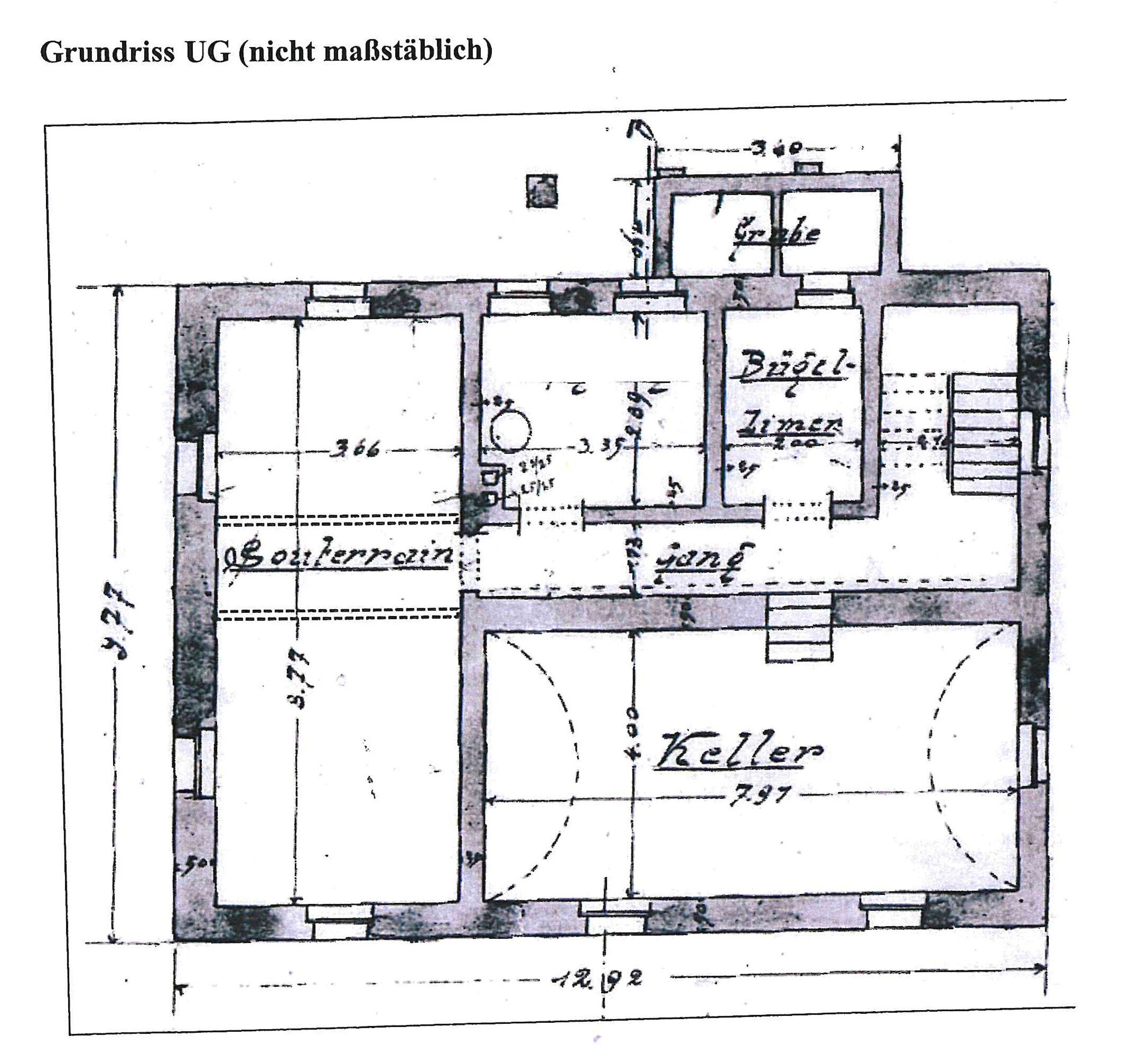 Mehrfamilienhaus zum Kauf 625.000 € 12 Zimmer 255 m²<br/>Wohnfläche 425 m²<br/>Grundstück ab sofort<br/>Verfügbarkeit Mitte - West Kirchheim unter Teck 73230