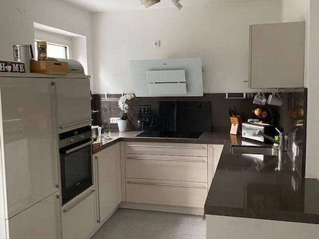 Wohnung zur Miete 450 € 2,5 Zimmer 56 m² 3. Geschoss Altendorf Stadtbezirk IV 45143