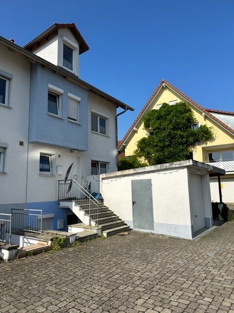 Haus zum Kauf 980.000 € 9 Zimmer 200 m²<br/>Wohnfläche 378 m²<br/>Grundstück St. Georgen - Nord Freiburg im Breisgau / Sankt Georgen 79111