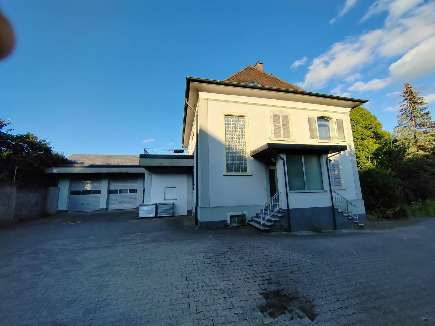 Mehrfamilienhaus zur Miete 3.000 € 8 Zimmer 250 m²<br/>Wohnfläche 1.440 m²<br/>Grundstück Schaffhauser Str. 11 Bad Säckingen Bad Säckingen 79713