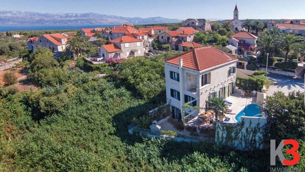 Haus zum Kauf 1.500.000 € 4 Zimmer 273 m² Supetar 0