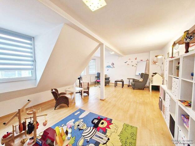 Bürogebäude zur Miete 1.140 € 3 Zimmer Stein 90547