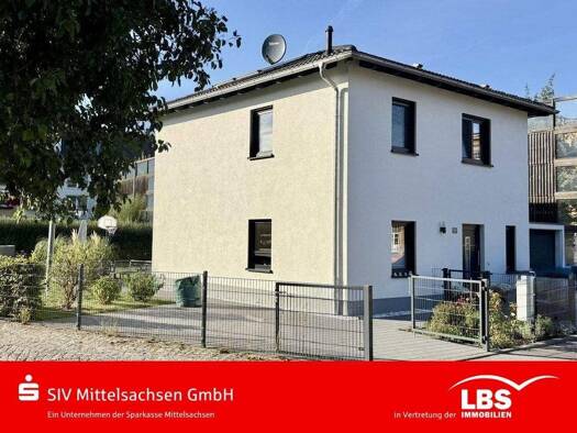 Einfamilienhaus zum Kauf 360.000 € 4 Zimmer 107 m² 496 m² Grundstück Penig 09322