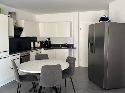 Wohnung zur Miete 870 € 3,5 Zimmer 77 m² Geschoss 1/1 frei ab sofort Dombühl Dombühl 91601