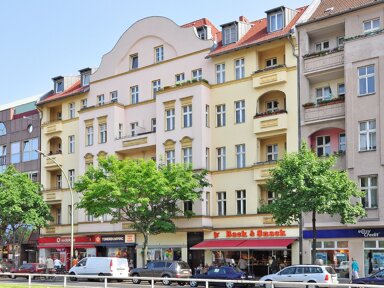 Wohnung zur Miete 803,58 € 2 Zimmer 66,1 m² frei ab sofort Müllerstr. 30 Wedding Berlin 13353