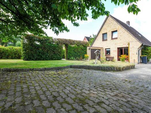 Einfamilienhaus zum Kauf 465.000 € 6 Zimmer 130 m² 1.211 m² Grundstück Mölln , Kr Hzgt Lauenb 23879