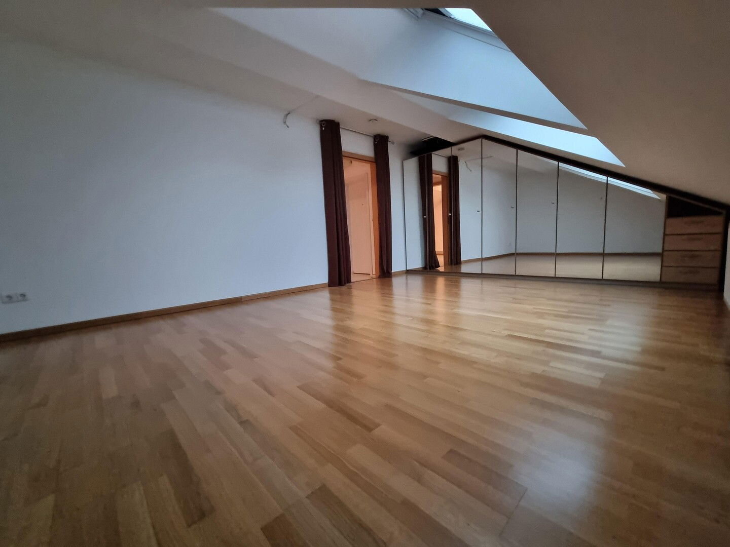 Wohnung zur Miete 650 € 1 Zimmer 28 m²<br/>Wohnfläche 3.<br/>Geschoss ab sofort<br/>Verfügbarkeit Am Bach 3 Meckelfeld Seevetal 21217