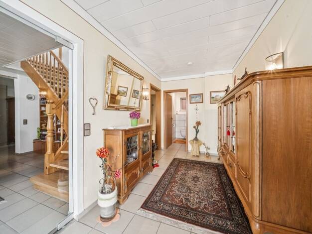 Mehrfamilienhaus zum Kauf als Kapitalanlage geeignet 469.000 € 9 Zimmer 213 m² 407 m² Grundstück Mainburg 84048