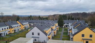 Mehrfamilienhaus zum Kauf - Erstbezug provisionsfrei als Kapitalanlage geeignet 4.069.000 € 1.360 m² 6.088 m² Grundstück Westbergstraße 76 Rudelswalde Crimmitschau 08451