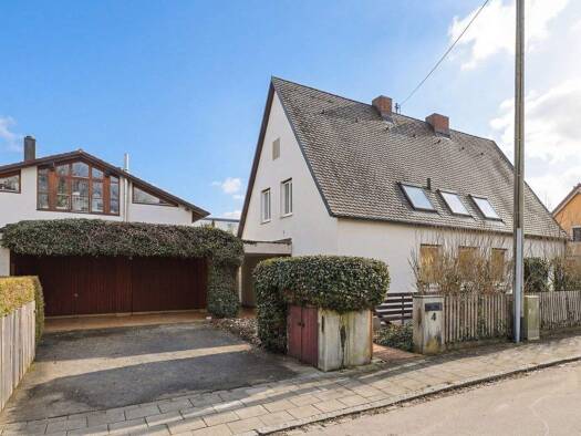Mehrfamilienhaus zum Kauf 1.690.000 € 7 Zimmer 157 m² 523 m² Grundstück frei ab sofort Ismaning 85737