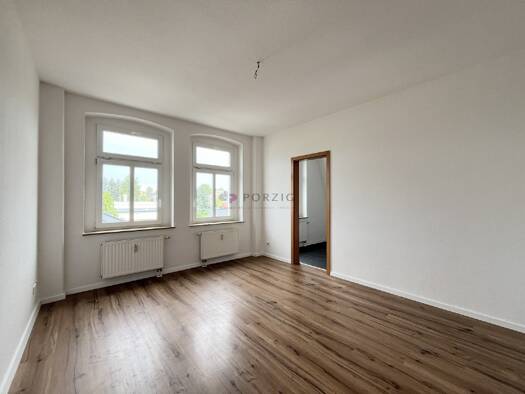 Wohnung zur Miete 270 € 2 Zimmer 45 m² 4. Geschoss Georgstraße 23 Limbach-Oberfrohna 09212