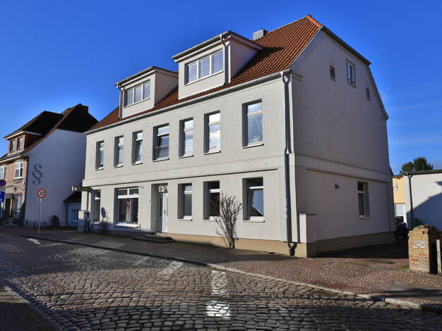 Mehrfamilienhaus zum Kauf 399.000 € 9 Zimmer 315,6 m² 470 m² Grundstück Klütz Klütz 23948