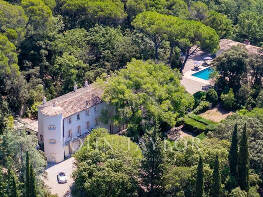 Schloss zum Kauf 9.500.000 € 800 m² 130.000 m² Grundstück Ouest Lorgues 83510