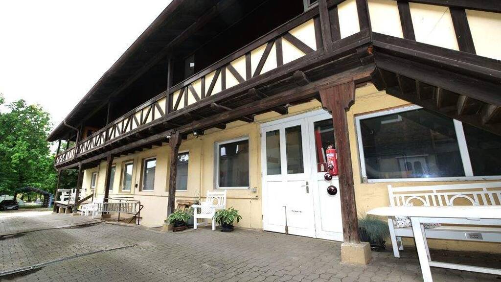 Haus zum Kauf 749.000 € 505 m² 1.157 m² Grundstück Pommersfelden 96178