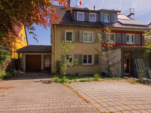 Doppelhaushälfte zum Kauf 595.000 € 10 Zimmer 180 m² 447 m² Grundstück frei ab sofort Oberesslingen Esslingen am Neckar 73730