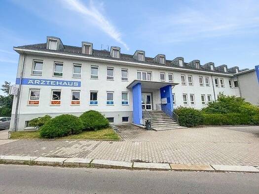 Wohnung zum Kauf 69.000 € 6 Zimmer 139,5 m² 2. Geschoss Flöha 09557